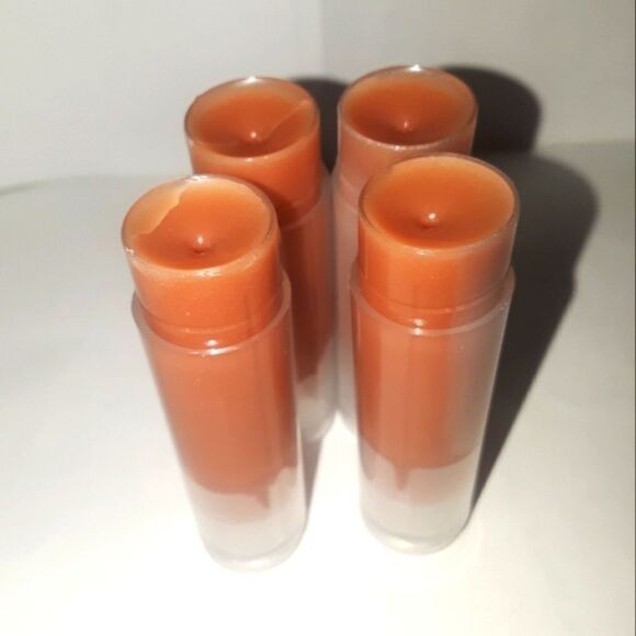 Hostpick🎉🎉🎉🎊🎊🎉🎉3for 13 Cupid Kisses Super Healing Vegan lip balmHAND CRAF - Picture 9 of 10